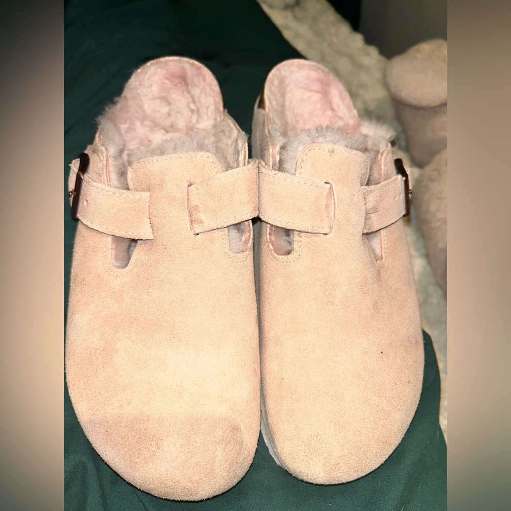 Birkenstock Shearling Boston Suede Leather Clogs in Pink